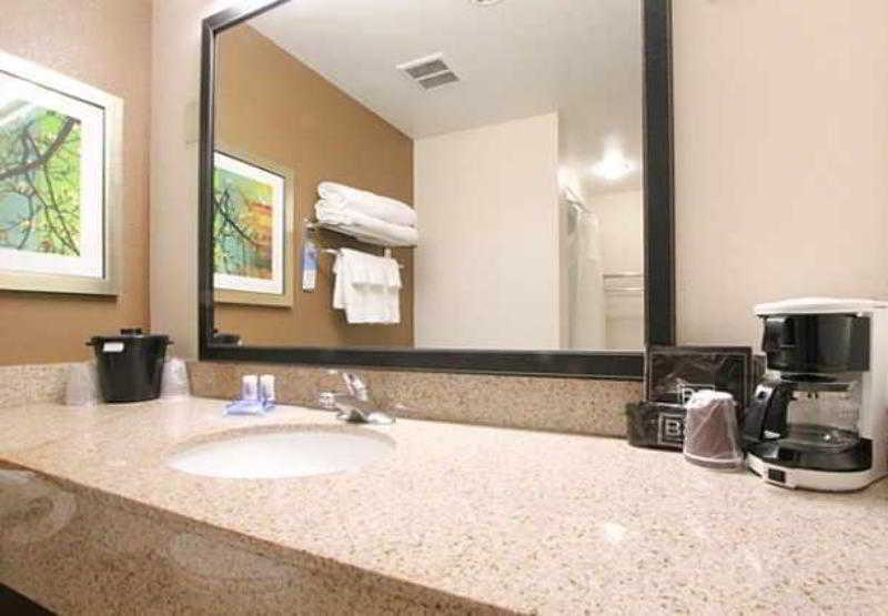 Fairfield And Chicago Hotel 3*