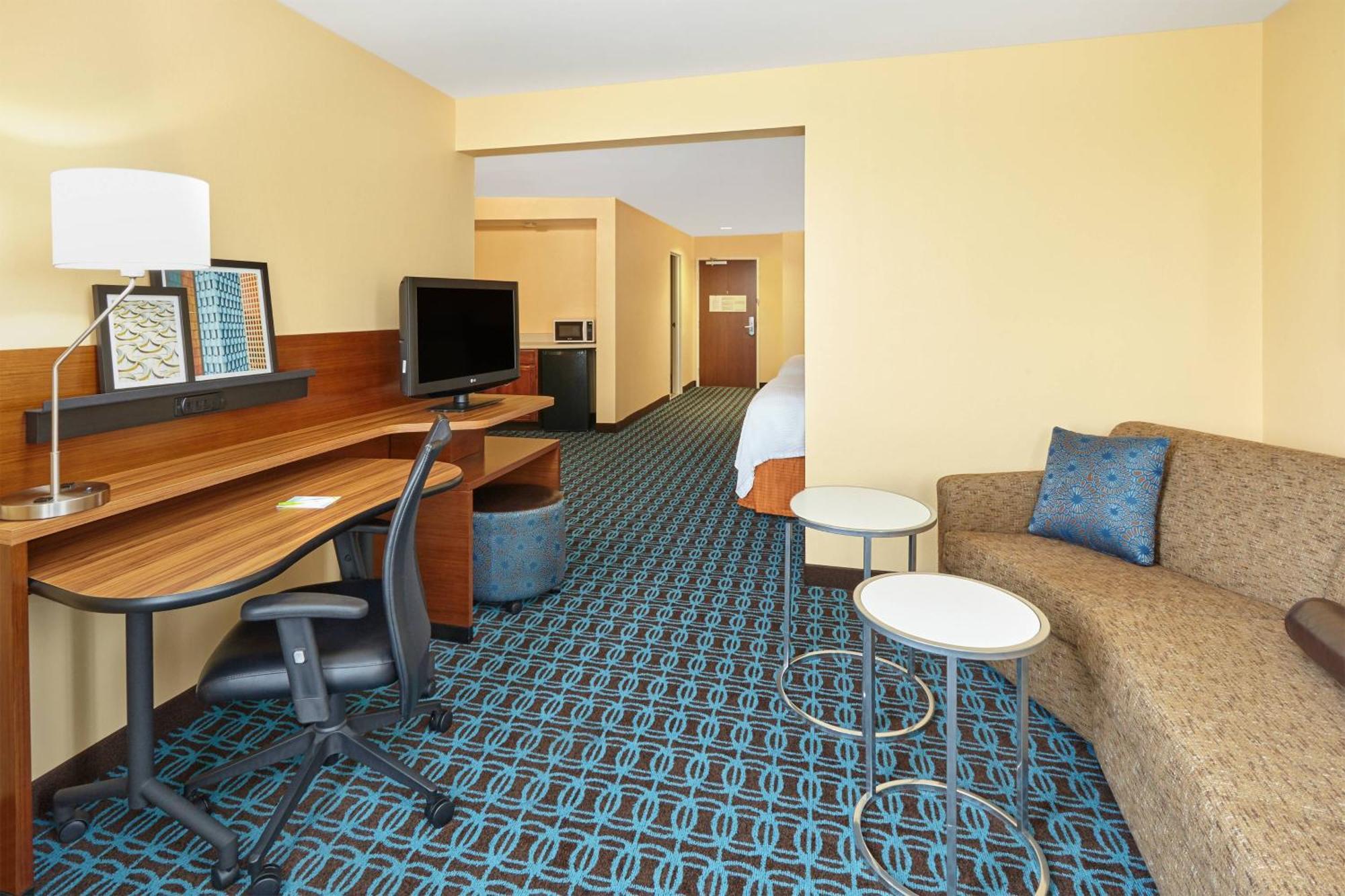 Hotel Fairfield And Chicago