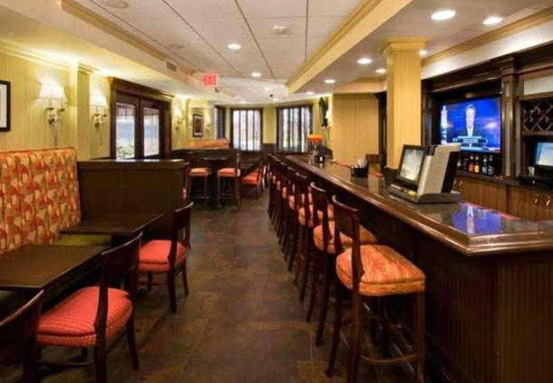 Hotel Fairfield And Chicago 3*
